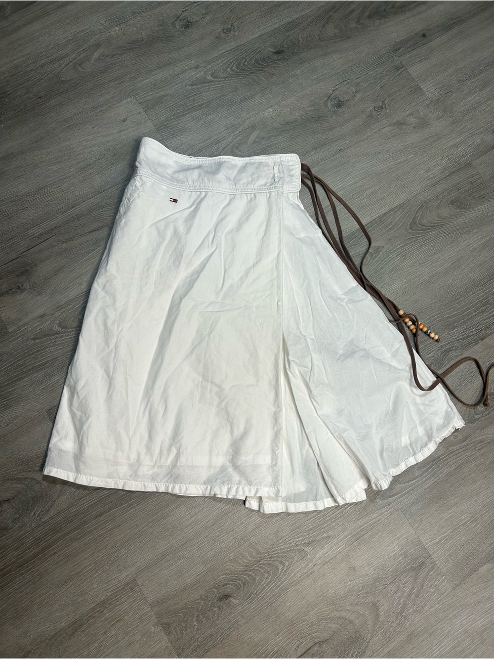 Vintage Tommy Hilfigure white midi boho wrap skirt (one size)